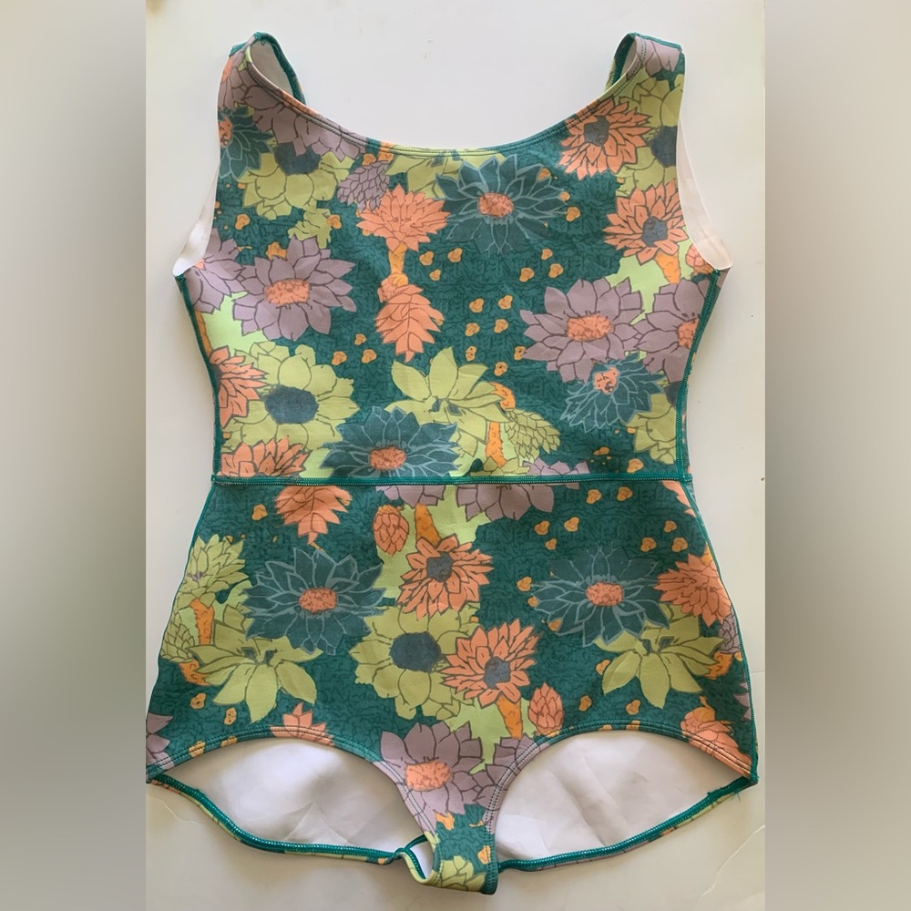 Seea one piece swimsuit Large
